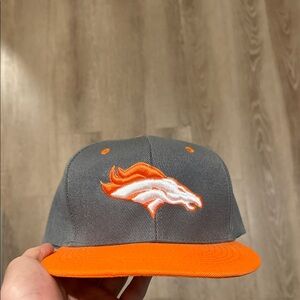 SnapBack Denver Broncos Hat (Men’s, OS)
